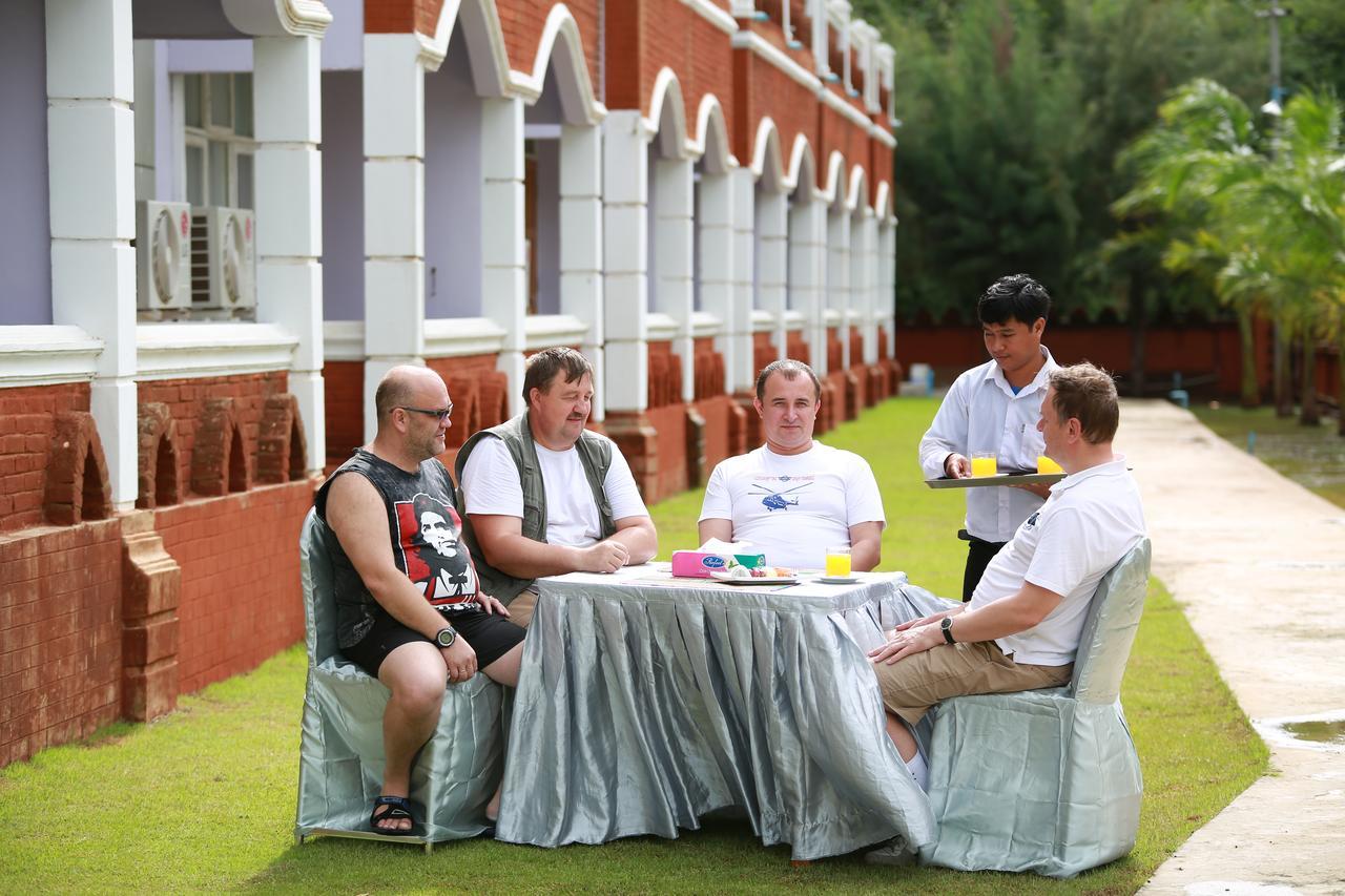 The Floral Breeze Wun Zin Hotel Meiktila Eksteriør billede